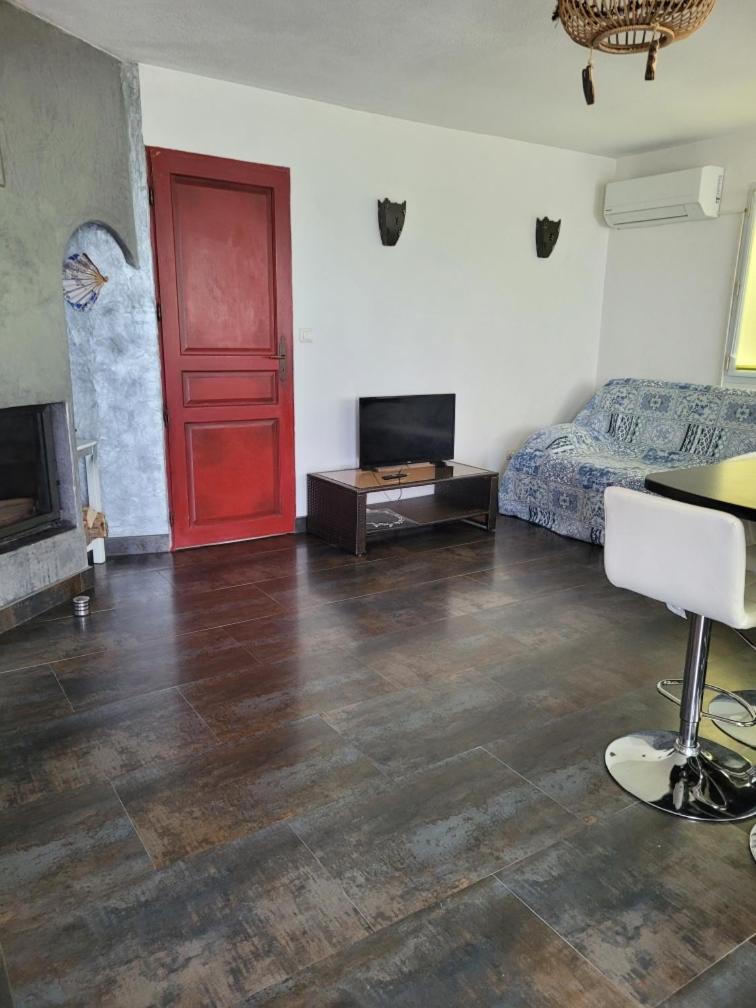 Cabanes Des Aresquiers Фронтиньян Экстерьер фото